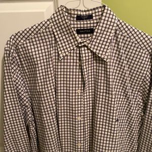 Nautica 100 percent cotton button down shirt size large